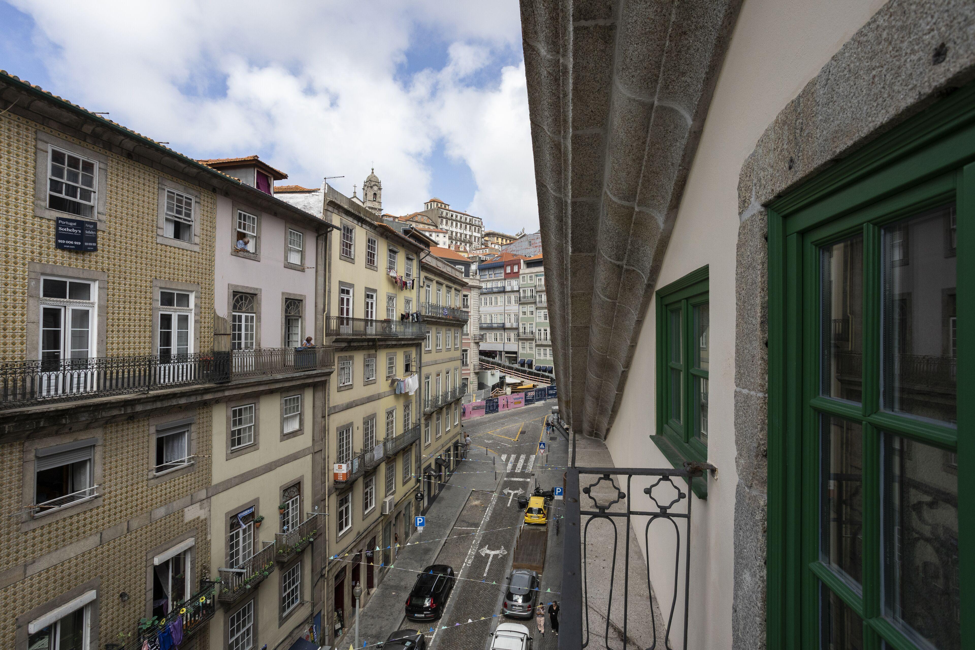 Icon Duplo Ribeira, Porto
